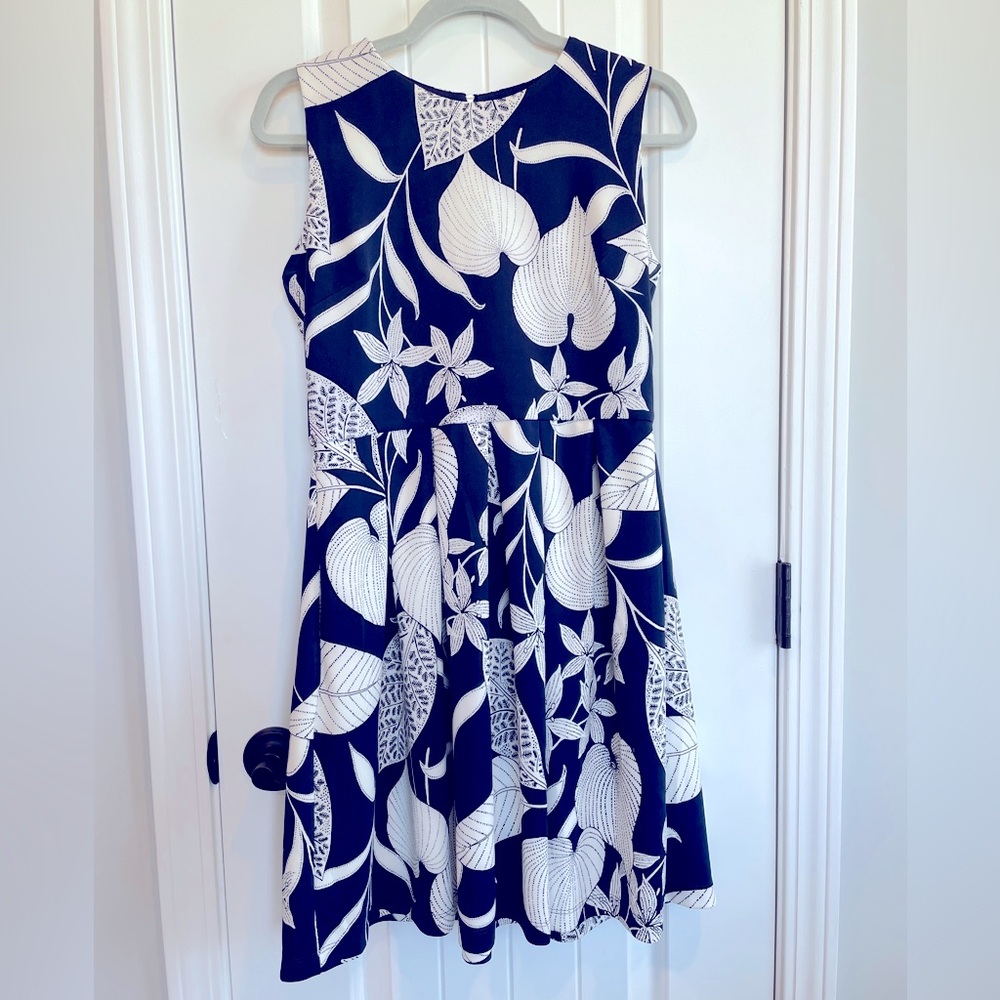 Roz&Ali Tropical dress